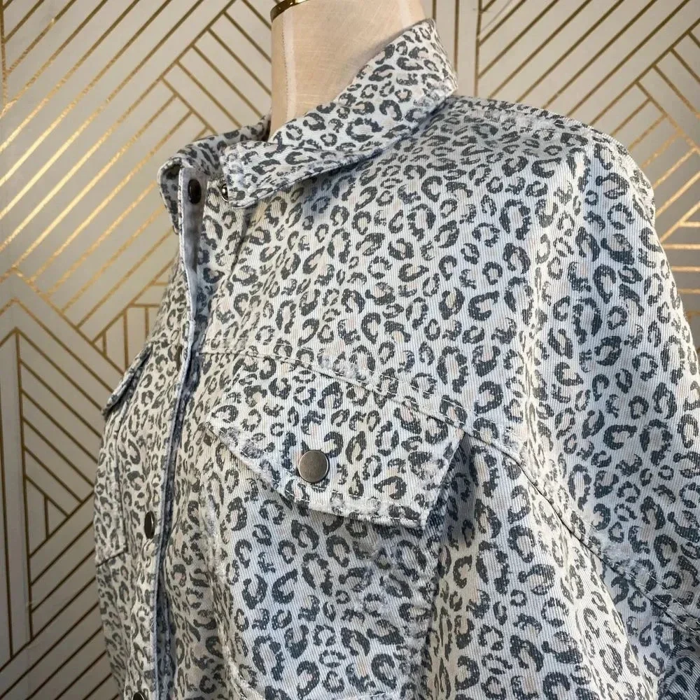 Zara Jacket Animal Print Overshirt Button Down Frayed Leopard‎ Gray Size Small